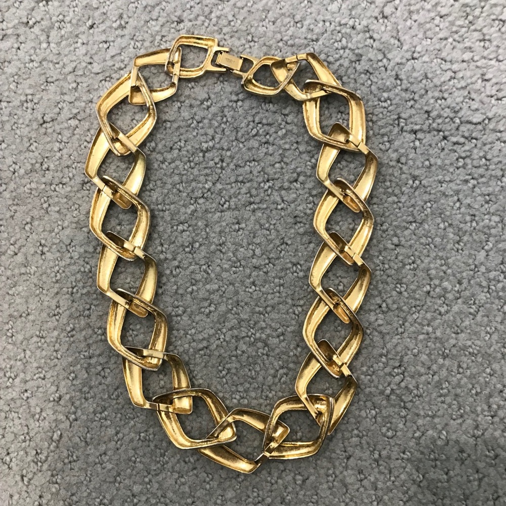 Fashion Necklace 9.75” Long - Picture 4 of 4